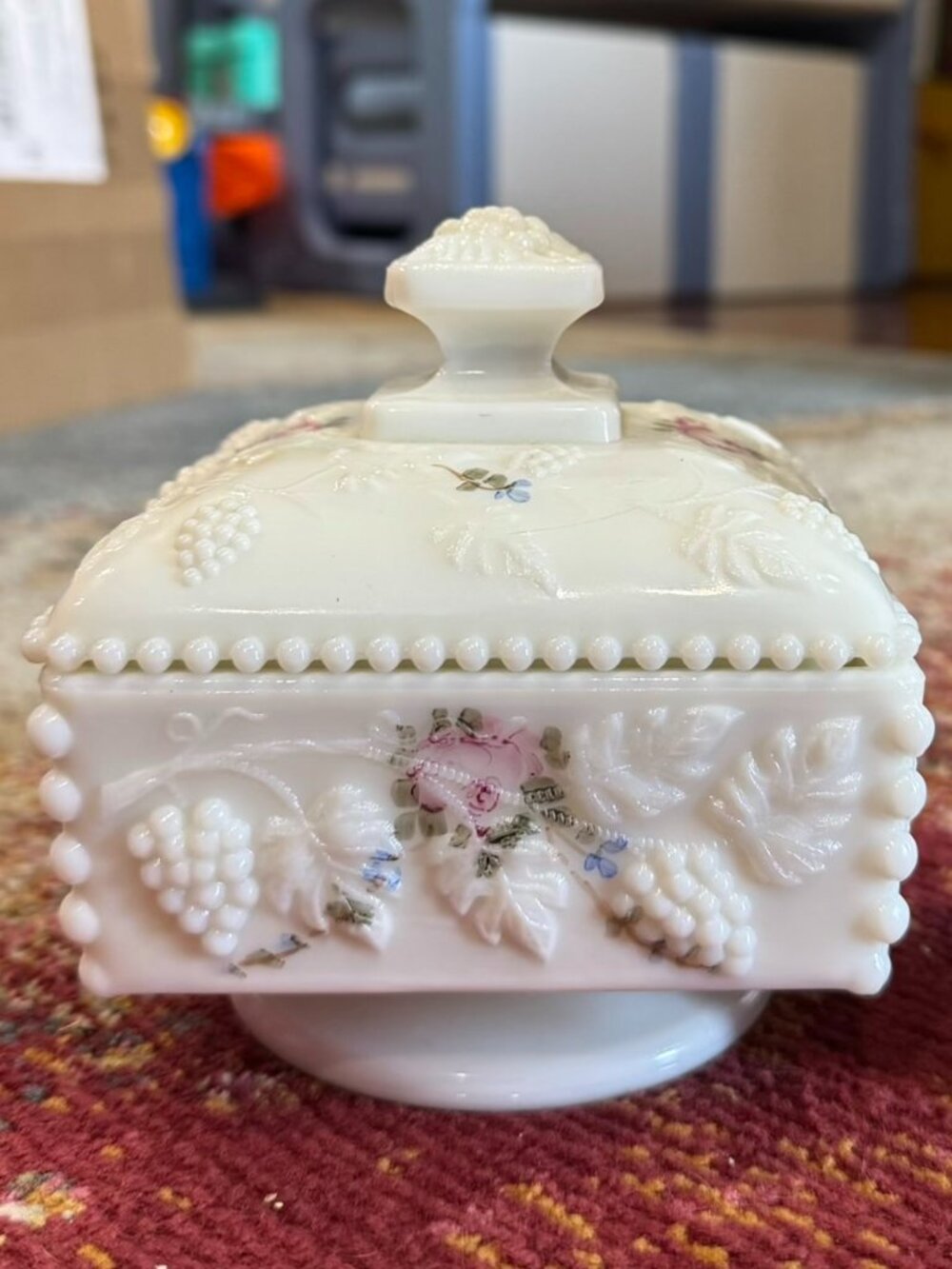 🌺Vintage Westmoreland Milk Glass Pedestal Candy Dish🌸🌺